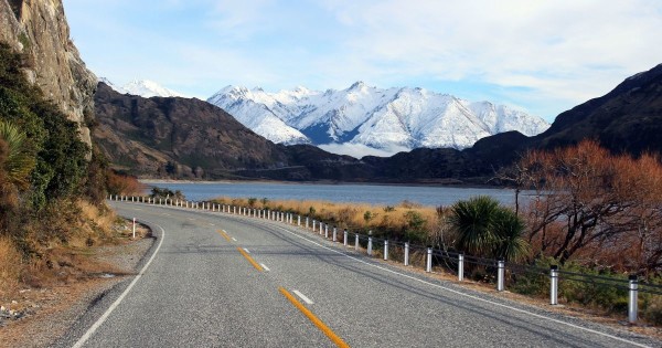 New Zealand road World Travellers