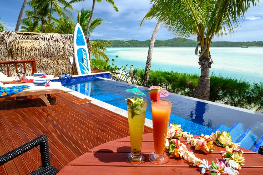 7.  Aitutaki Lagoon Resort   Beachfront Pool Villa
