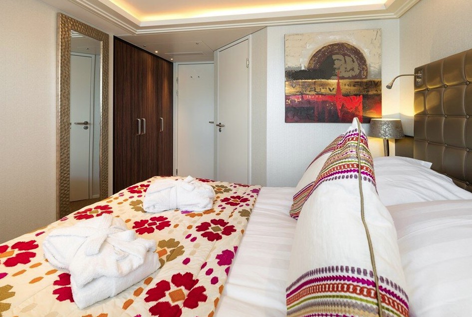 AmaWaterways Cat CB Stateroom