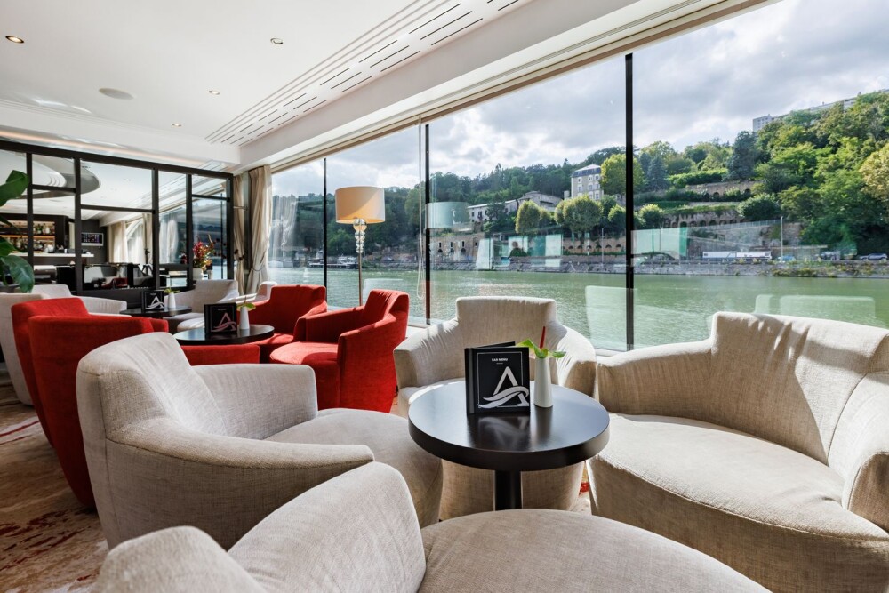 Avalon Poetry II Ship Gallery Panorama Lounge chairs and view