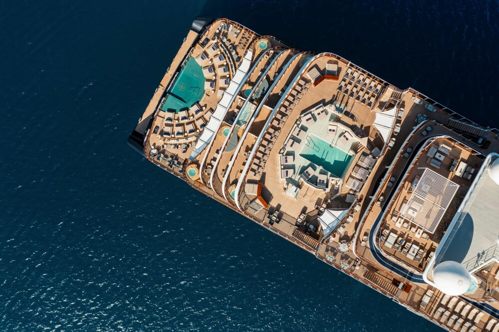 Explora Drone Paros 298 MASTER resized
