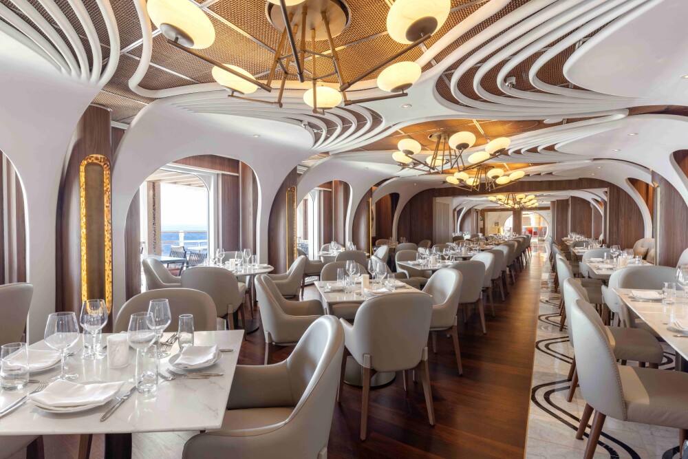 NCL Viva BelleMag Arch Onda 26