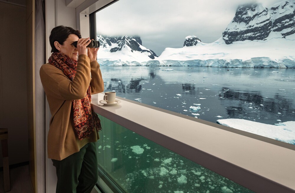 Nordic Jr Suite Octantis Binoculars Window Antarctica 2048x2048