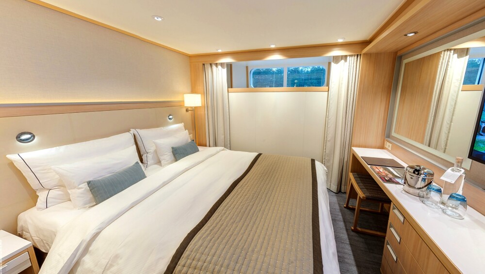 Standard Stateroom 2026 01 28 22 04 35