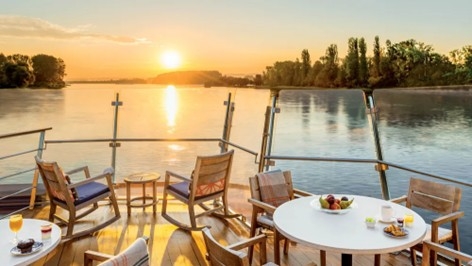 Viking    Aquavit Terrace