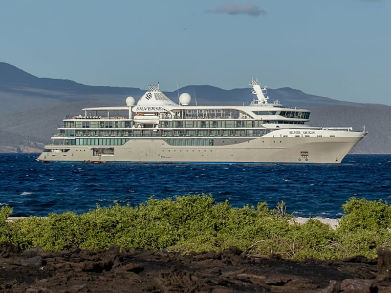 World Travellers Silversea The Galapagos Landing Page images (6)