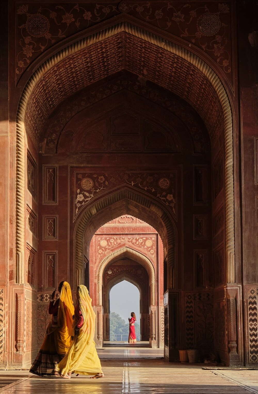 agra 4117671 1920 edited