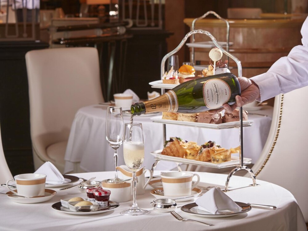 Cunard Dining