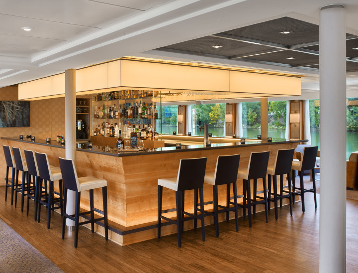 Lounge bar River Cruise