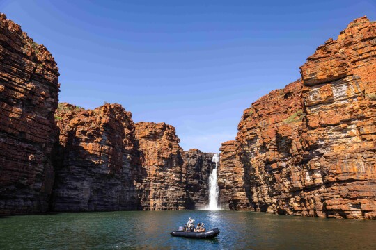 Kimberley Expedition: Waterfalls & Wandjinas