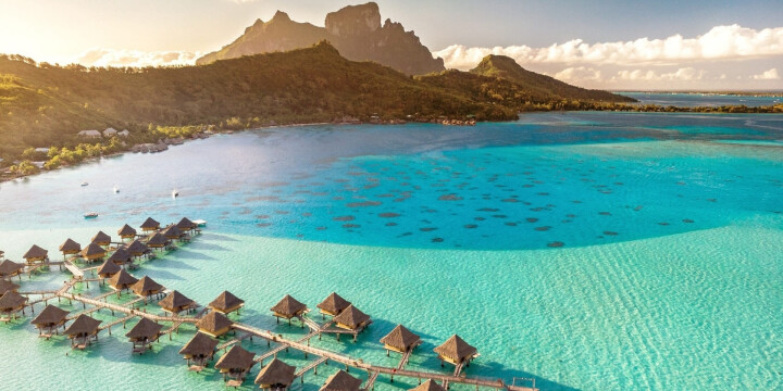 South Pacific: Rarotonga, Raiatea & Moorea