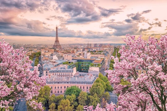 Magnificent Europe with Paris and Prague