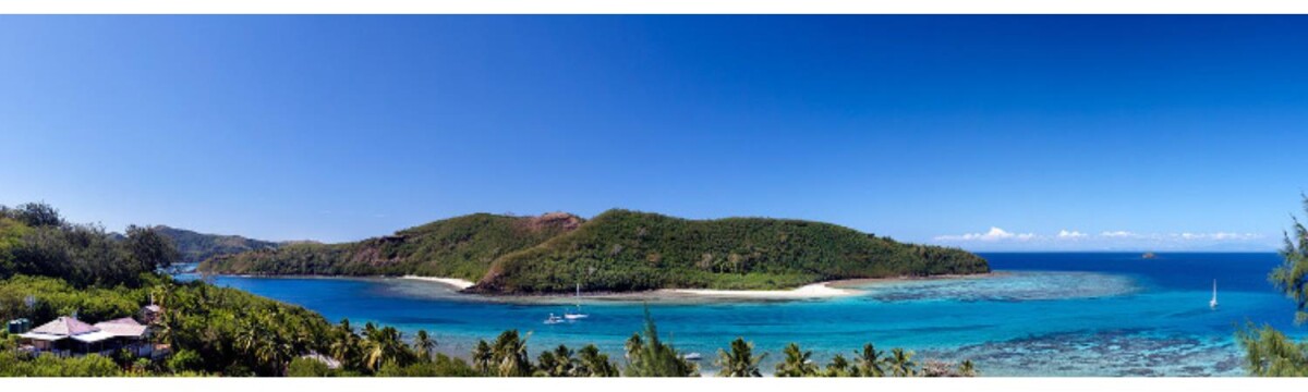 Escape to Mantaray Island Resort