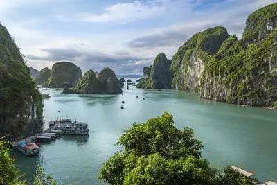 Halong Bay Vietnam 6