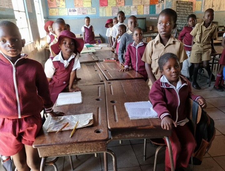 Zimbabwe 2 classroom