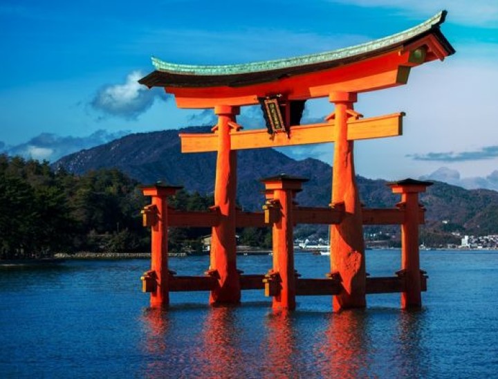 hiroshima canva