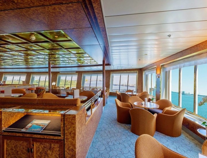 observation lounge