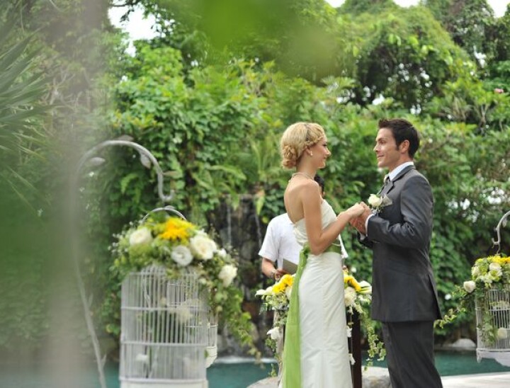 peppers main pool deck wedding